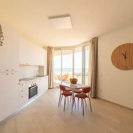 Incredibile Vista Mare 2 Bagni E 2 شقة ألبا أدرياتيكا